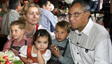 Феликс Магат украсявал сам елхата