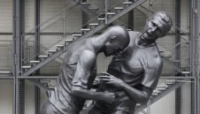 Матераци: Зидан ми предложи фланелката си, но аз предпочитах сестра му