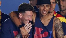 Неймар ще излезе на Барса €222 млн.