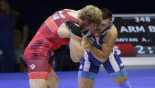 Едмонд Назарян и Кирил Милов се класираха на финалите в Загреб