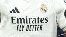 Реал Мадрид иска две световни звезди за без пари