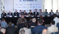 Владимир Вълев - Питбула предава Световния пояс на Wako Pro на второто издание на Senshi