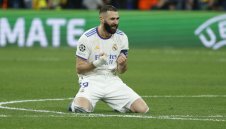 Превръзката на Бензема се превръща в мит