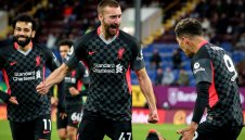 На "Анфийлд" продължават с новите договори