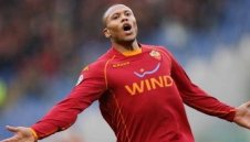 Олимпиакос предлага 6 милиона евро за Баптища