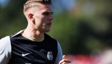 Спортинг глобява бунтаря Гьокереш, който не поднови тренировки