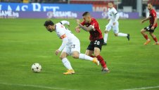 Столично дерби открива кръга в Първа лига