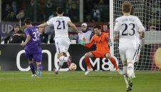 Марио Гомес изрита Тотнъм от Лига Европа