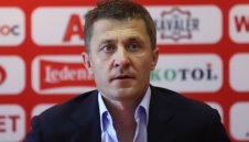 ЦСКА само тича и не прави нищо