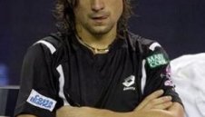 Давид Ферер отпадна на старта в Пекин