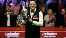 Мърфи спечели Гран При след драма