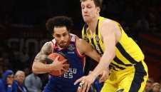 Шок в Евролигата! Анадолу срази Фенербахче с 92:73
