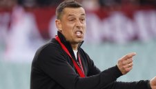 Томаш: Ще сбъркаме, ако мислим за финала. Аз пазя играчите!