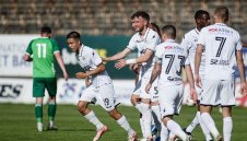 Славия и Хебър спретнаха голов екшън за полувреме, пазарджиклии се запътиха към Втора лига