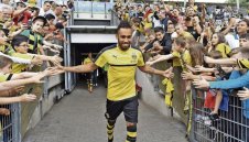 Обамеянг остава в Дортмунд през новия сезон