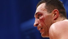 Кличко: Браво на Тайсън, беше по-добър и по-бърз от мен + ГАЛЕРИЯ