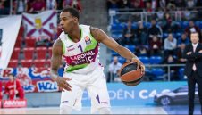 Класен американец подсилва националния по баскетбол