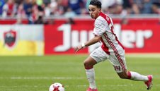 Аякс плаща 7.85 милиона евро на Нури и семейството му