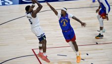 Антъни Едуардс наниза 43 точки, Минесота срази Денвър 