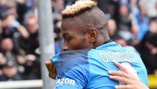 Три колоса искат Осимен