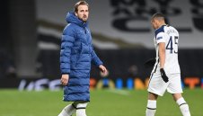 Талисманът на Шпорите ще е на линия за Арсенал