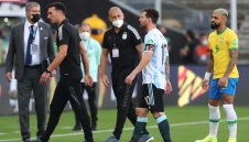 Беше странно, че Бразилия и Аржентина изобщо започнаха мача