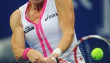 Саманта Стоусър започна с впечатляваща победа защитата на титлата си Ню Йорк