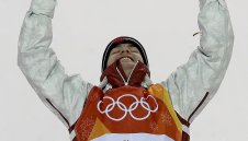 Канадец е №1 на бабуните в Пьончан