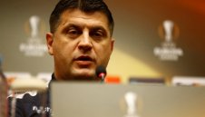Треньорът на Звезда иска 50 000 евро месечно, за да води ЦСКА
