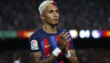 Барса чака пачки от Байерн и Нюкасъл за Рафиня