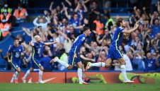 Писна му! Ас на Челси няма да пада на коляно