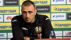 Сменят Ивайло Петев заради молове и шопинг