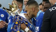 Дани Симпсън пропуска партито на Лестър заради присъда