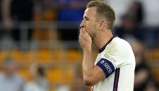 Кейн подкрепи Саутгейт след резила