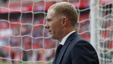 Скоулс: Само Лион може да се опъне на Юнайтед в Лига Европа