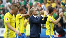 Хамрен съжалява за късметлийската точка