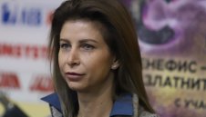 Кой друг? Весела Димитрова пак е треньор №1 на България