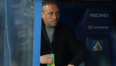 Черно море се разделя с две звезди