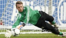 Нойер готов да съветва Льов за защитата