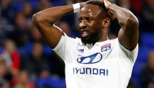 Юнайтед ще се надцаква с Евертън за Дембеле от Лион през януари