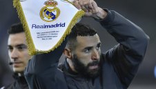 Бензема с условие, за да каже "да" на арабите