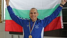 Антъни Иванов на финал на 200 метра бътерфлай