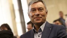 ОФИЦИАЛНО: Собственикът на Левски също е бил арестуван с Васил Божков в Дубай