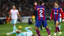 Португалски ас каза дали иска да остане в Барса