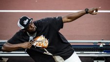 Болт: Когато се качвам по стълбите, се задъхвам