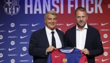 Барса с любопитно и предпазливо решение