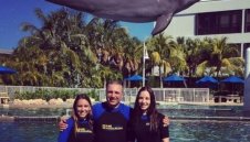 Стоичков отмаря с делфини в Маями