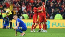 Арън Рамзи наследи Гарет Бейл и стана капитан на Уелс
