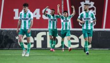 Звездата на Берое се развихри, заралии пратиха „болярите“ във Втора лига и почти се спасиха