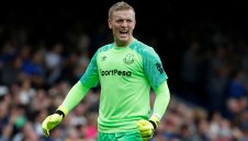 Националният вратар на Англия преподписа с Евертън